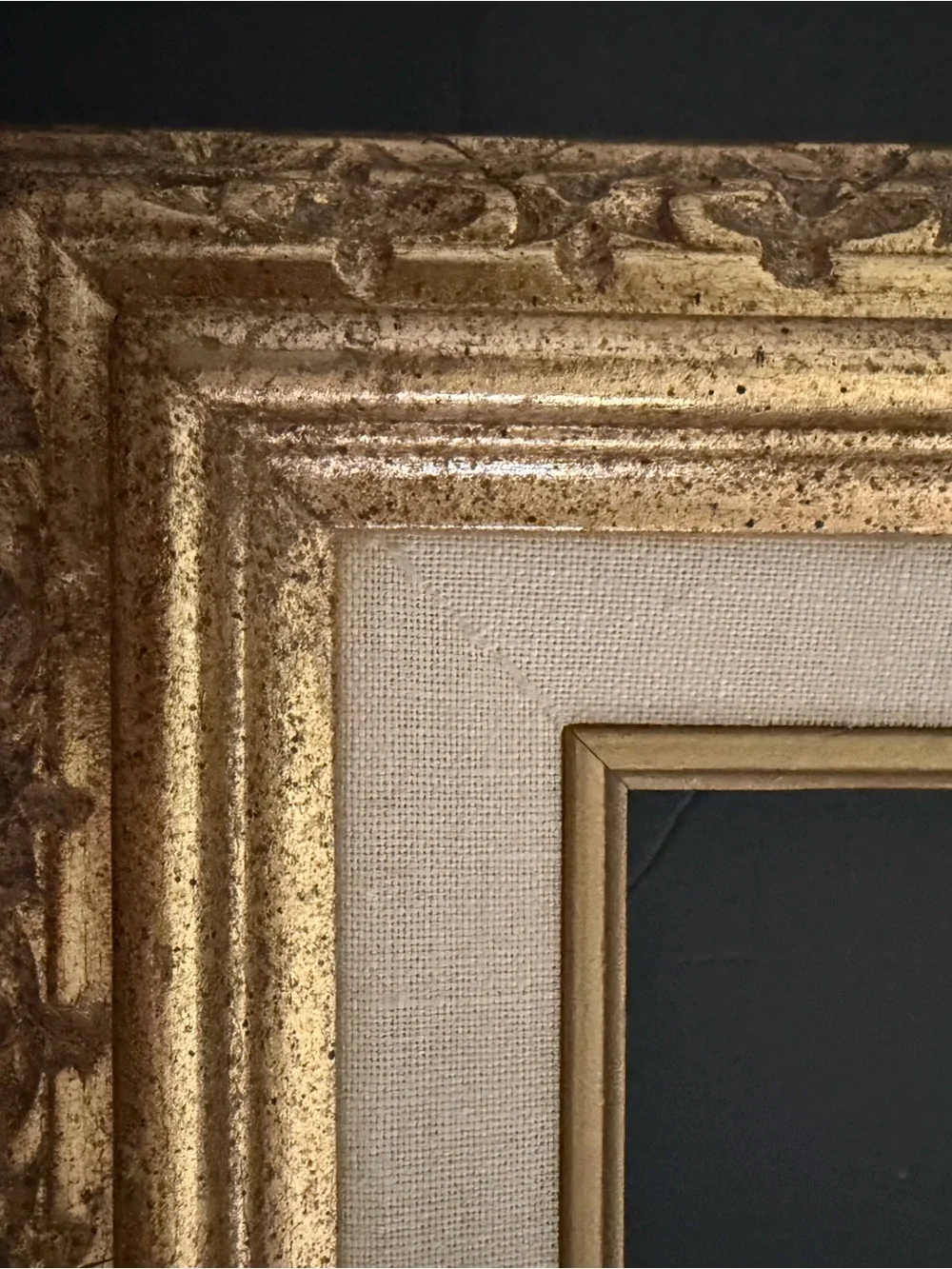 Ornate Gold Picture Frame with Cream Inner Liner 19x23” Hold 14x18”